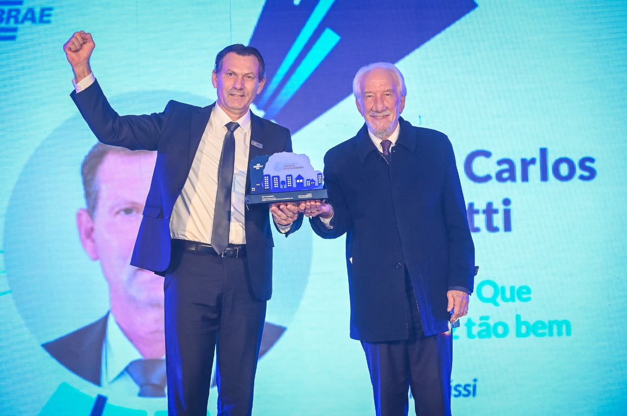 prefeito tupasi e vice-governador premio empreendedor sebrae pr